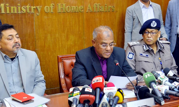 আগামী ১০ দিনের মধ্যে হাদি হত্যা মামলার চার্জশিট দেয়া হবে: স্বরাষ্ট্র উপদেষ্টা 