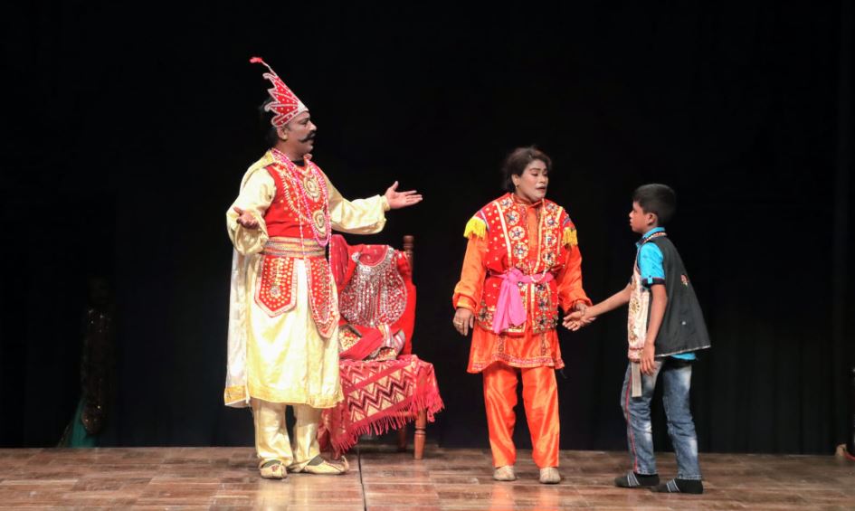 শিল্পকলায় আগামীকাল মঞ্চায়িত হবে যাত্রাপালা ‘মেঘে ঢাকা তারা’ এবং ‘হাসি হাটে কান্না’