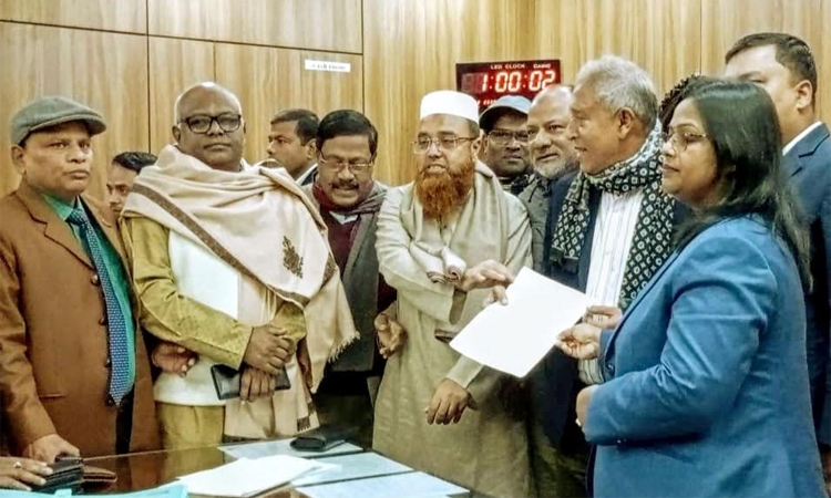 কুড়িগ্রামে ধানের শীষের প্রার্থী কায়াকোবাদের মনোনয়নপত্র দাখিল