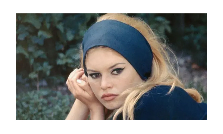 বারদোকে শ্রদ্ধা জানানো নিয়ে ফ্রান্সে মতভেদ