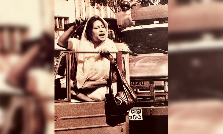 গণতন্ত্র উত্তরণে বেগম খালেদা জিয়া ছিলেন অনিবার্য