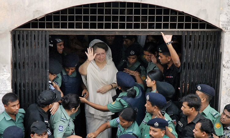 খালেদা জিয়া : বাংলাদেশে গণতন্ত্রের ‘আপসহীন নেত্রী’