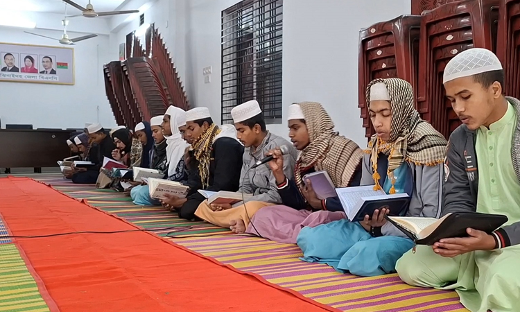 বেগম খালেদা জিয়ার মহাপ্রয়াণে শোকস্তব্ধ ঝিনাইদহ