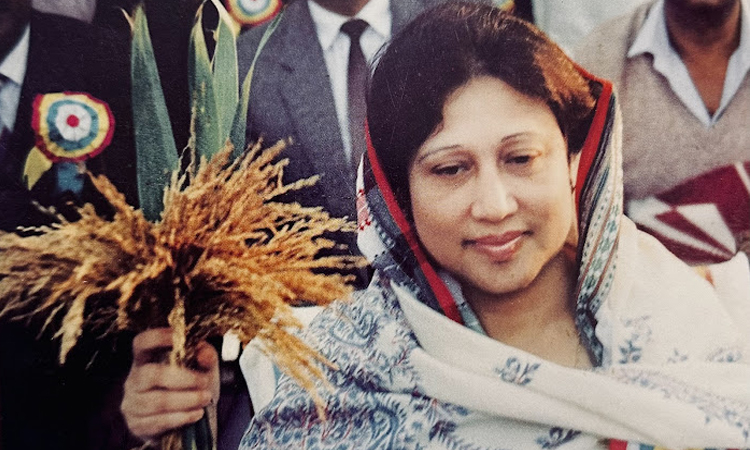 বেগম খালেদা জিয়া যেভাবে হয়ে ওঠেন ‘আপসহীন’ 