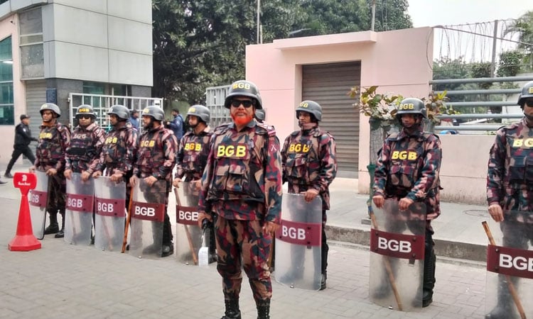 খালেদা জিয়ার জানাজা ও দাফন ঘিরে বিজিবি মোতায়েন