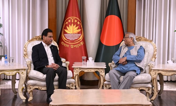 প্রধান উপদেষ্টা সঙ্গে সাক্ষাৎ করলেন পাকিস্তানের স্পিকার