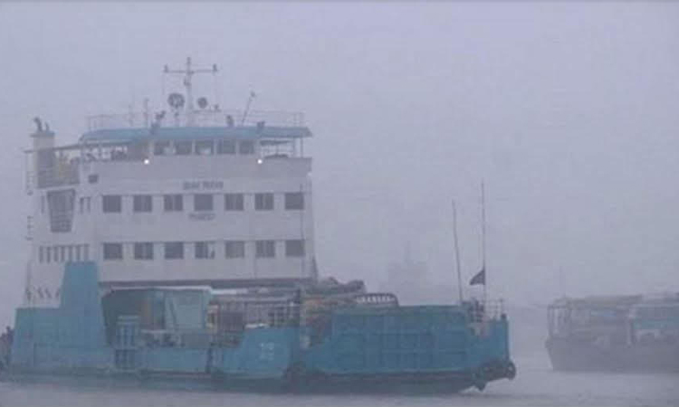 পাটুরিয়া-দৌলতদিয়া নৌরুটে ফেরি চলাচল বন্ধ