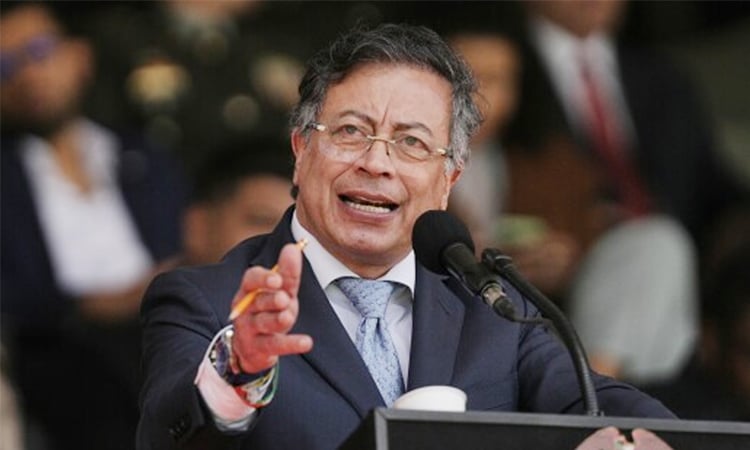 ভেনেজুয়েলা সীমান্তে সেনা মোতায়েনের নির্দেশ কলম্বিয়ার প্রেসিডেন্টের