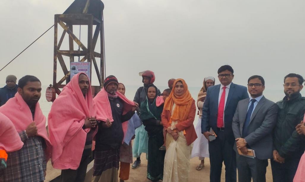 বরগুনায় শীতের তীব্রতায় জনজীবন চরম বিপর্যস্ত