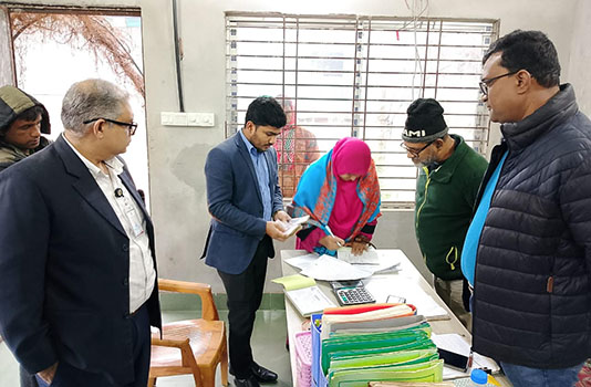 সাভারে অতিরিক্ত দামে এলপিজি বিক্রি করায় ২ প্রতিষ্ঠানকে অর্থদণ্ড