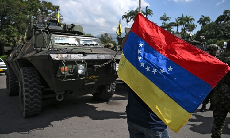 মাদুরো ক্ষমতাচ্যুত হলেও অনুগত রয়েছে দেশটির সেনাবাহিনী: নির্বাসিত কর্মকর্তাদের দাবি