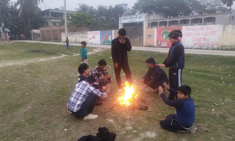 শীতে জবুথবু শরীয়তপুর