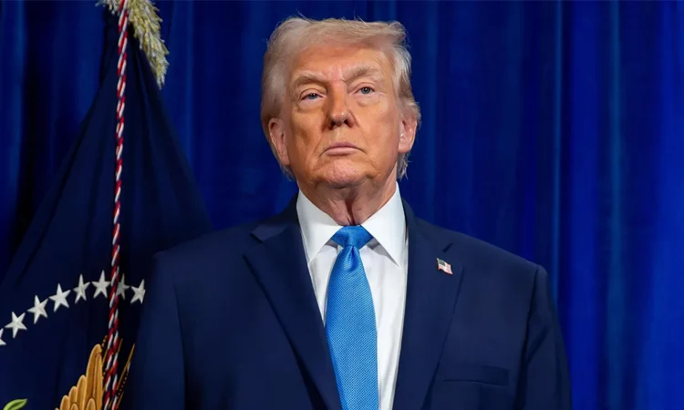 গ্রিনল্যান্ড দখলে সামরিক বিকল্প ভাবছে ট্রাম্প