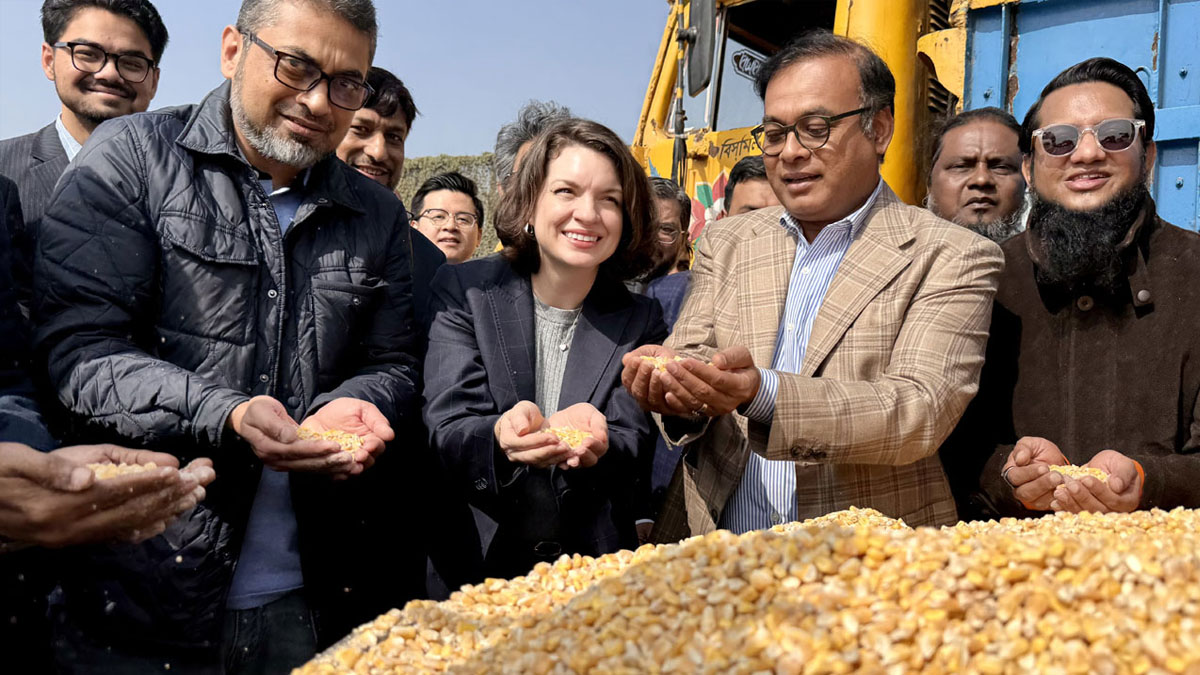 চট্টগ্রাম বন্দরে এলো যুক্তরাষ্ট্রের ৫৭ হাজার ৮৫৫ টন ভুট্টা, খালাস শুরু