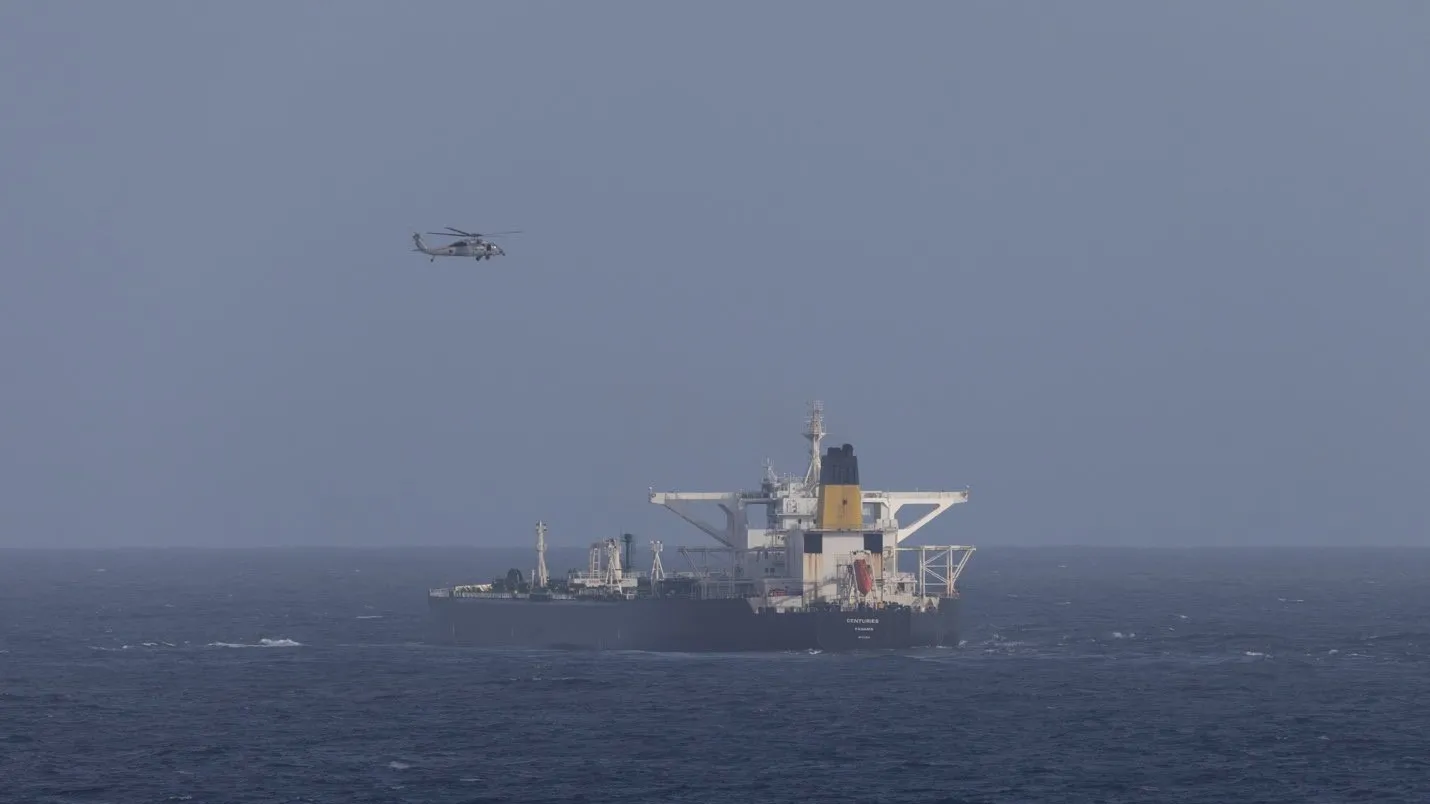 ক্যারিবীয় সাগরে নিষেধাজ্ঞাভুক্ত ট্যাংকার জব্দের নতুন ঘোষণা যুক্তরাষ্ট্রের সামরিক বাহিনীর