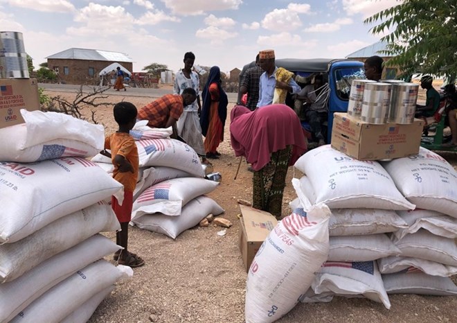 সোমালিয়ায় খাদ্য সহায়তা স্থগিত করল যুক্তরাষ্ট্র