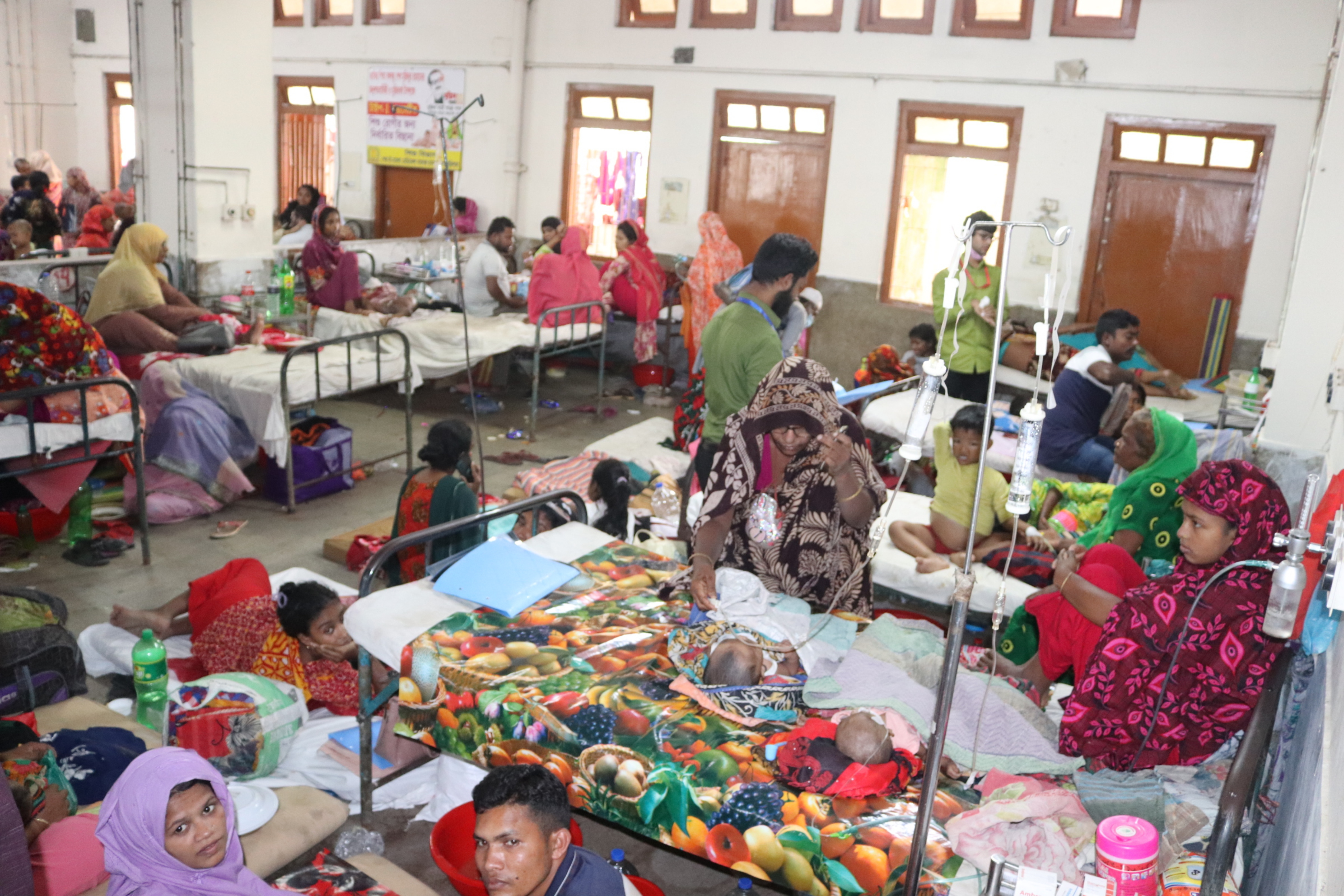 বরিশালে ঠান্ডাজনিত রোগে আক্রান্ত রোগীর সংখ্যা বেড়েছে, বেশি আক্রান্ত শিশুরা