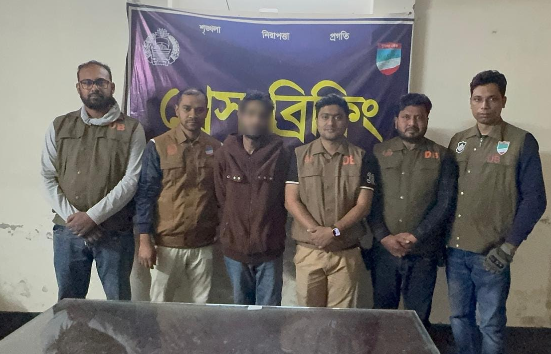 যশোরে বিএনপি নেতা আলমগীর হত্যার ‘শ্যুটার’ আটক