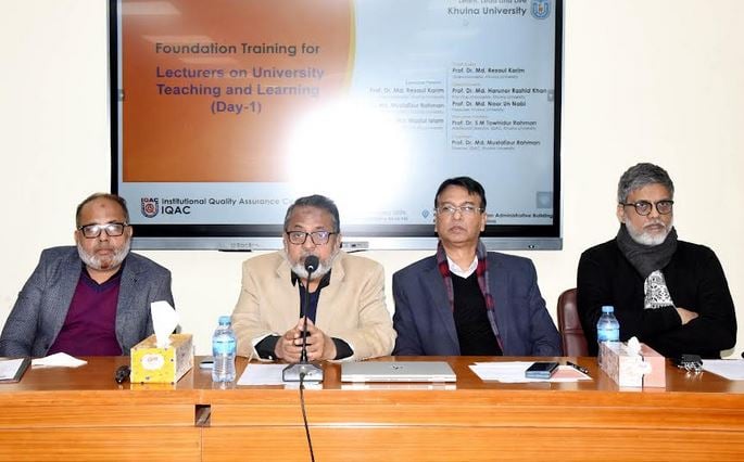 খুবিতে নবীন শিক্ষকদের ৫ দিনব্যাপী প্রশিক্ষণ কর্মসূচির উদ্বোধন