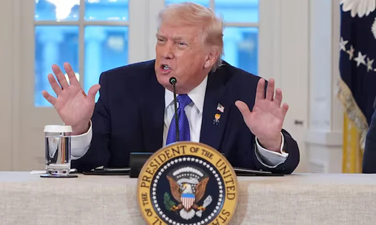 ভেনেজুয়েলার অন্তর্বর্তী নেতার সঙ্গে বৈঠকে আগ্রহী ট্রাম্প