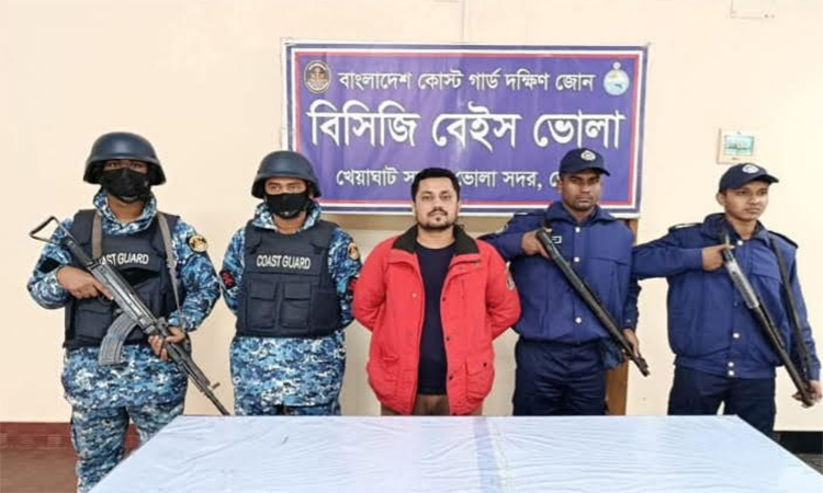 ভোলায় যৌথ অভিযানে নিষিদ্ধ ছাত্রলীগ নেতা আটক  