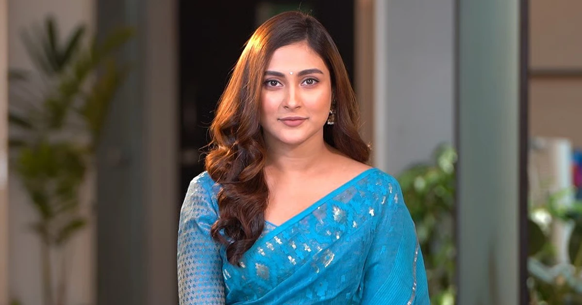 হুমকি ও ভয়ভীতির মামলা থেকে অব্যাহতি পেলেন অভিনেত্রী মেহজাবীন ও তার ভাই