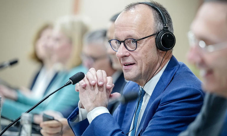 ইরানে বিক্ষোভকারীদের বিরুদ্ধে সহিংসতা ‘দুর্বলতার লক্ষণ’: জার্মান চ্যান্সেলর