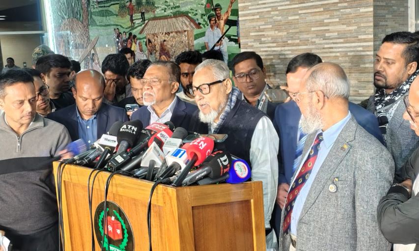 গণভোটে ‘হ্যাঁ’ ভোটের পক্ষে বিএনপি : নজরুল ইসলাম খান 