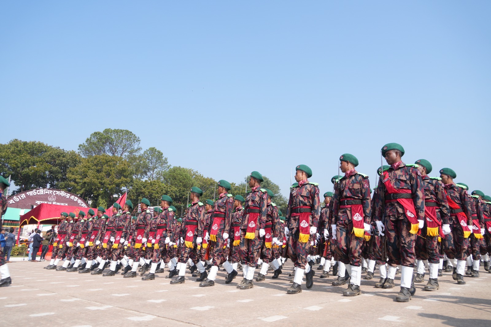 বিজিবি’র ১০৪তম রিক্রুট ব্যাচের প্রশিক্ষণ সমাপনী কুচকাওয়াজ