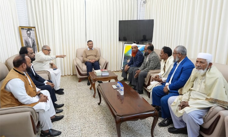 তারেক রহমানের সঙ্গে ১২ দলীয় জোট ও সমমনা জোটের সাক্ষাৎ