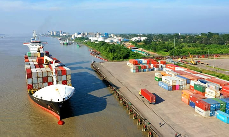 মোংলা বন্দরের প্রত্যক্ষ সহযোগিতায় শ্রমিকদের মজুরি ২৬ শতাংশ বৃদ্ধি