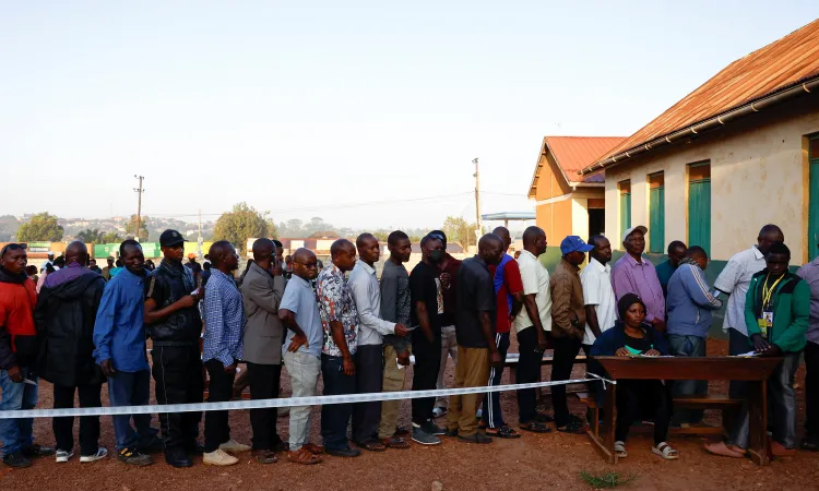 বিরোধী দমন-পীড়নের মধ্যে দিয়েই উগান্ডায় ভোট