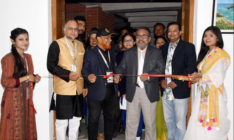 খুলনায় ৩ দিনব্যাপী ইন্টারন্যাশনাল আর্ট ফেস্টিভ্যালের উদ্বোধন