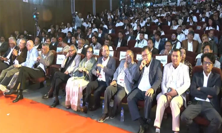 গণমাধ্যমের স্বাধীনতা রক্ষায় সাংবাদিকদের ঐক্যের আহ্বান