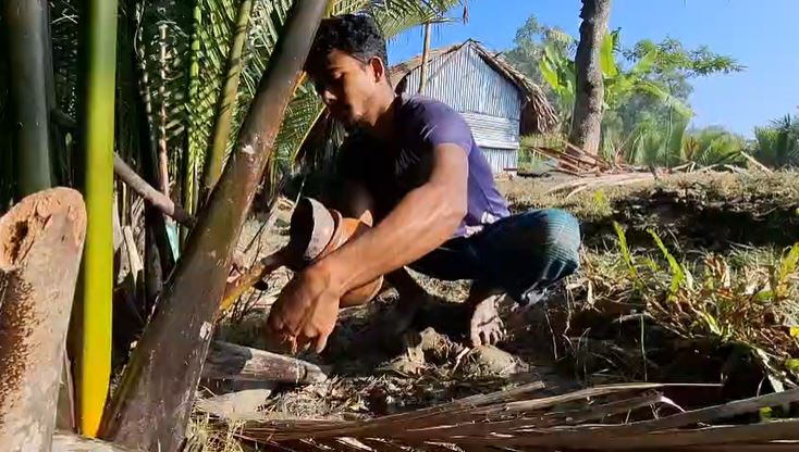পটুয়াখালীর উপকূলের গোলের নোনতা গুড়ের দারুণ সম্ভাবনা 
