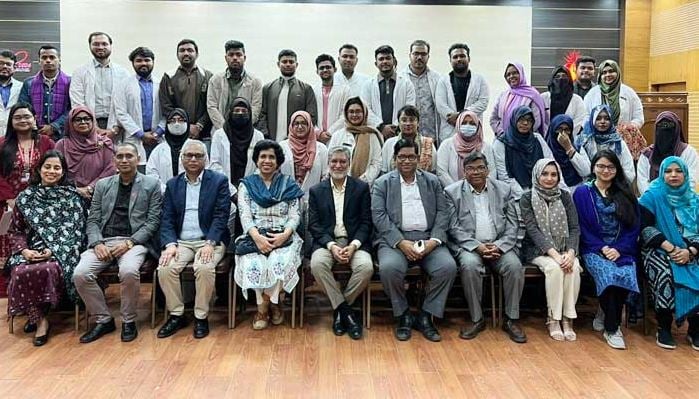 তামাক নিয়ন্ত্রণে আসন্ন বাজেটে কার্যকর কর আরোপের দাবি তরুণ চিকিৎসকদের