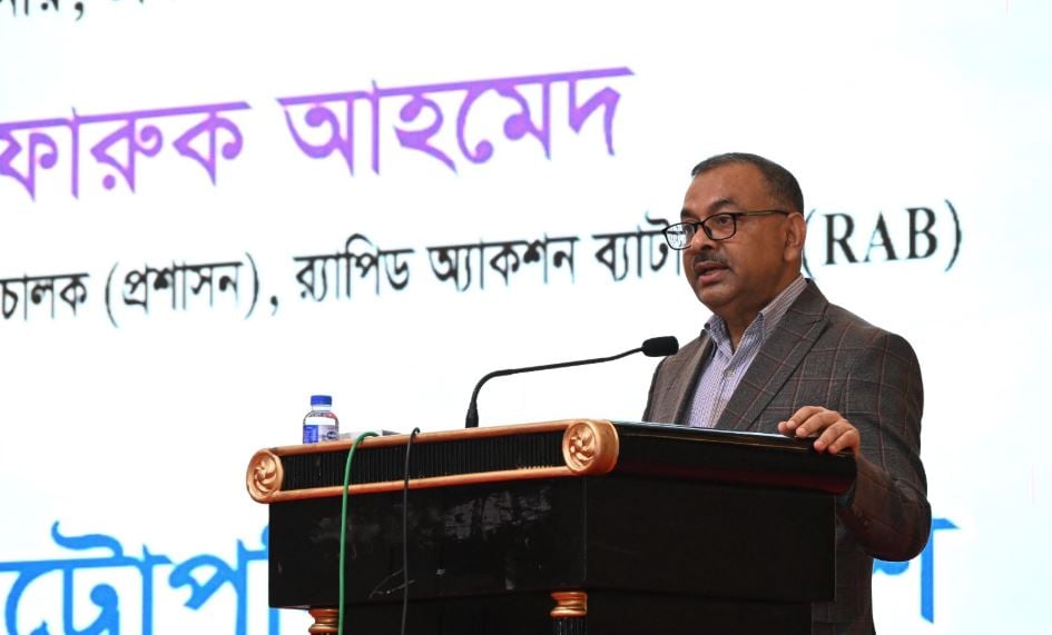 সন্তানরা শুধু শিক্ষিত হলেই হবে না তাদের নীতি-নৈতিকতাও শেখাতে হবে : ডিএমপি কমিশনার