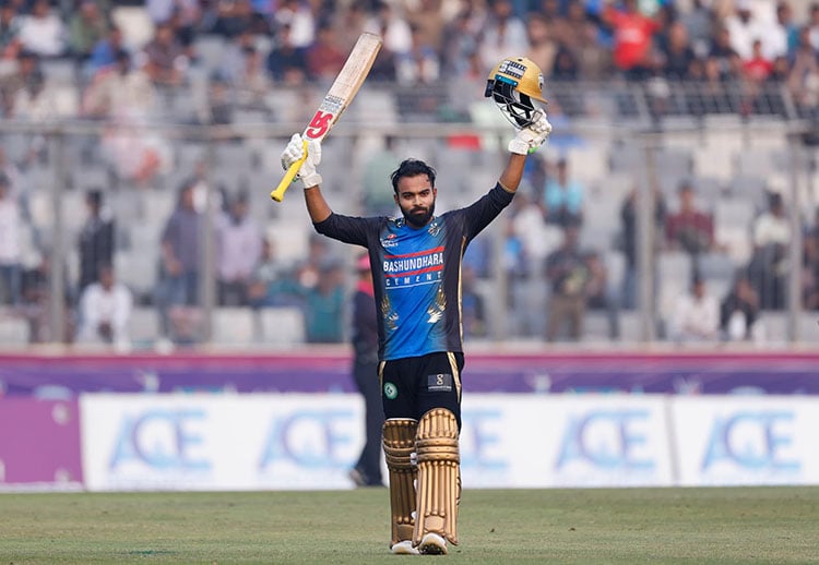 ইসাখিলের সেঞ্চুরি ম্লান করে দুর্দান্ত শতকে রংপুরকে জেতালেন হৃদয়