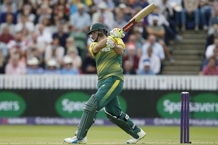 প্রোটিয়া অলরাউন্ডার ও সাবেক হকি খেলোয়াড়কে নিয়ে ইতালির বিশ্বকাপ দল ঘোষণা