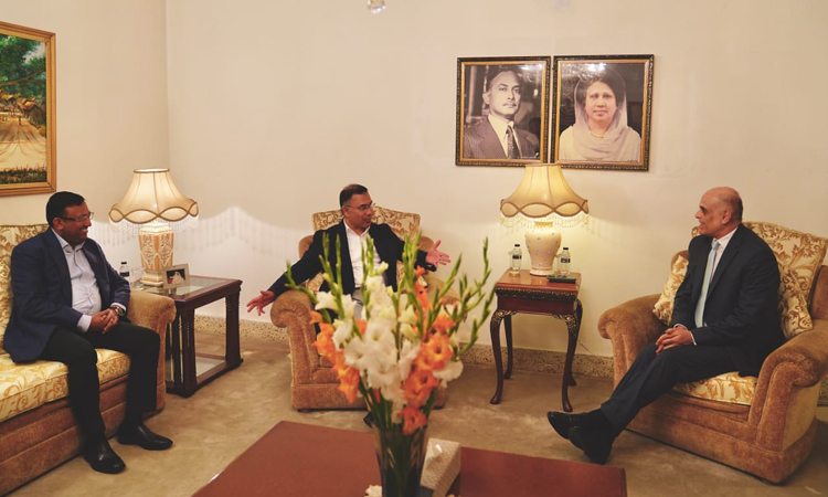 তারেক রহমানের সঙ্গে ব্রাজিলের রাষ্ট্রদূতের সৌজন্য সাক্ষাৎ