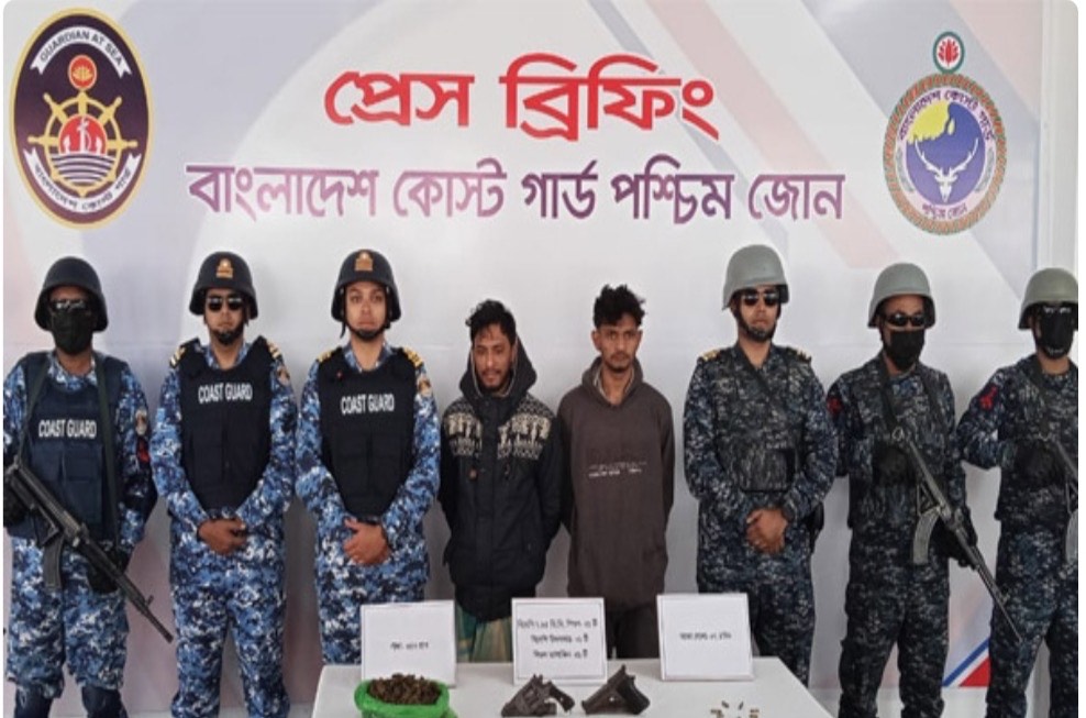 খুলনায় অবৈধ অস্ত্র ও মাদক উদ্ধার, আটক ২ 