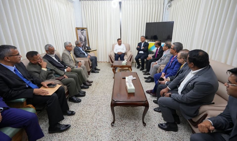 তারেক রহমানের সঙ্গে ডিএসই ব্রোকার্স অ্যাসোসিয়েশনের বৈঠক