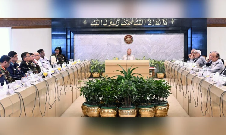 নির্বাচন প্রস্তুতি ও আইনশৃঙ্খলা পরিস্থিতি পর্যালোচনায় প্রধান উপদেষ্টার সভাপতিত্বে উচ্চপর্যায়ের বৈঠক 