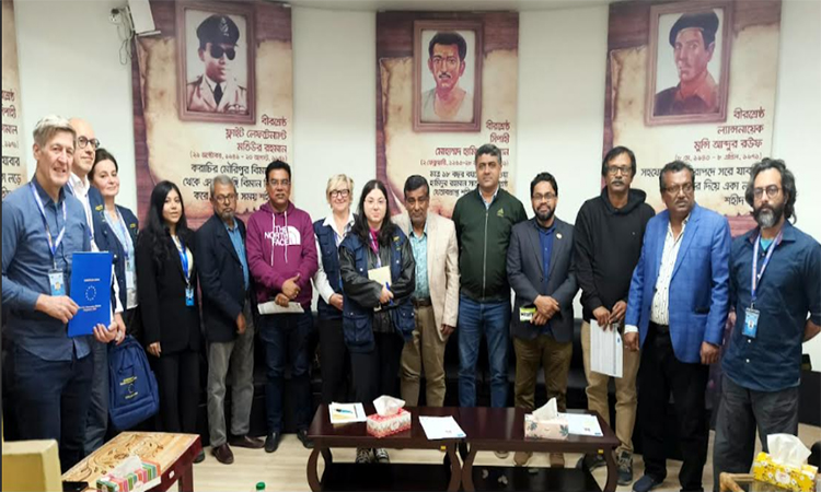 খুলনা প্রেসক্লাব নেতৃবৃন্দের সঙ্গে ইইউ নির্বাচন পর্যবেক্ষক প্রতিনিধি দলের সাক্ষাৎ