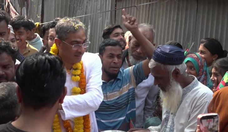 লক্ষ্মীপুরে প্রার্থীদের প্রচারণা শুরু