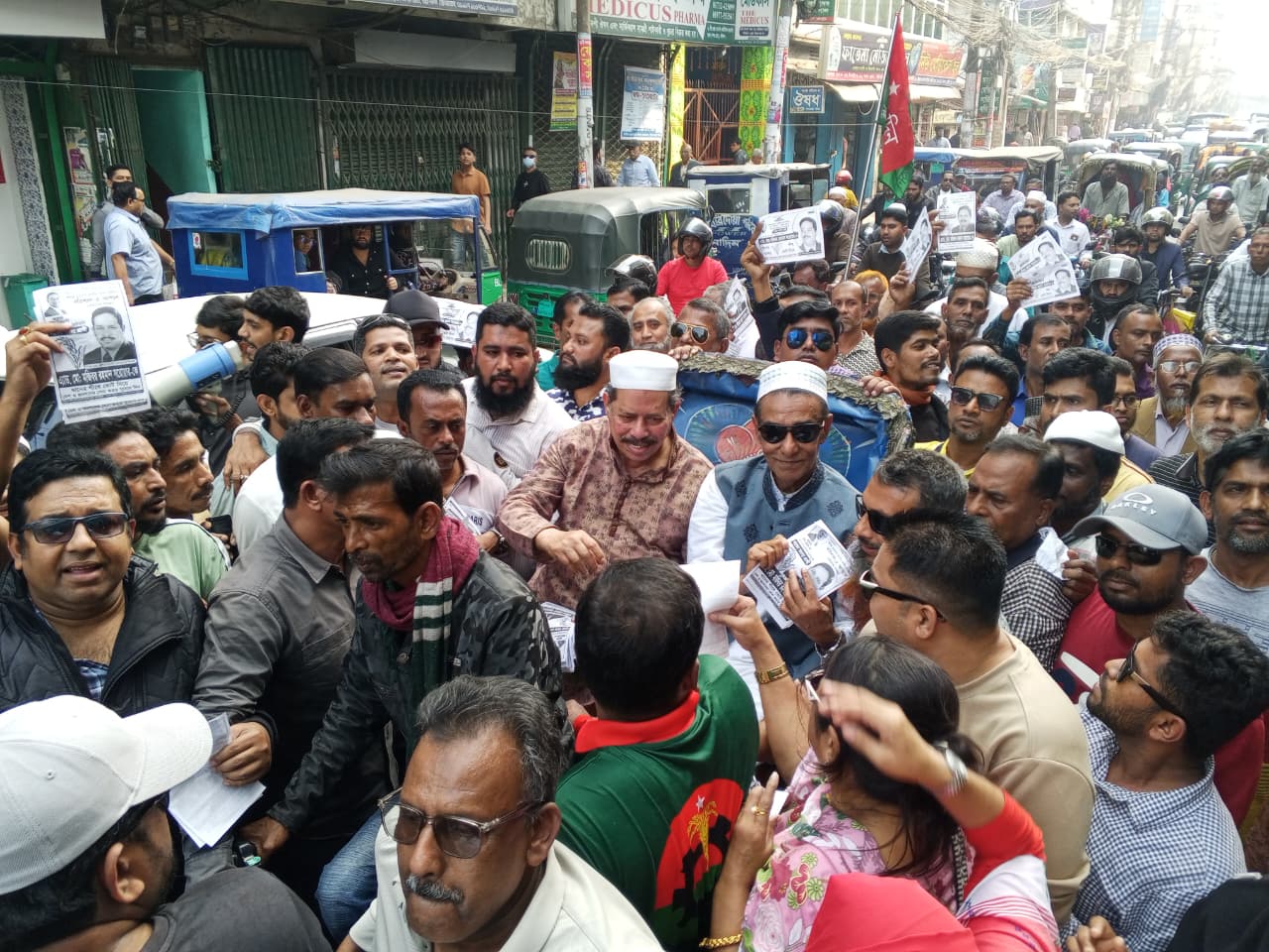 বরিশালে উৎসবমুখর পরিবেশে নির্বাচনের প্রচার প্রচারণা শুরু