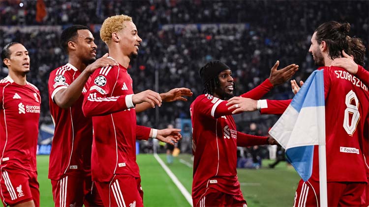 লিভারপুলের সহজ জয়, শেষ ষোলর টিকিট পেল বায়ার্ন