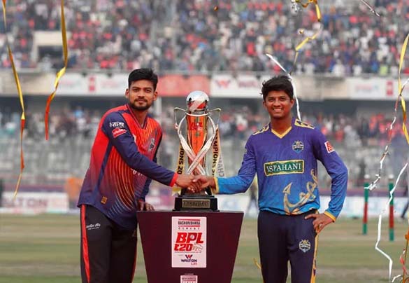 বিপিএলের ফাইনালে রাজশাহীর বিপক্ষে টস জিতে ফিল্ডিংয়ে চট্টগ্রাম