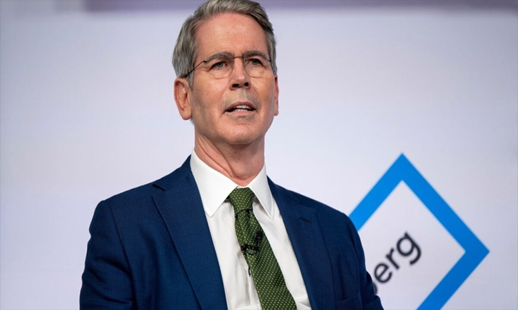 চীনের সঙ্গে বাণিজ্য চুক্তি হলে কানাডার ওপর পূর্ণ শুল্ক আরোপ করবে যুক্তরাষ্ট্র: অর্থমন্ত্রী স্কট বেসেন্ট