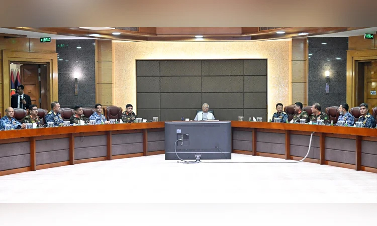 সশস্ত্র বাহিনীর ঊর্ধ্বতন কর্মকর্তাদের উদ্দেশে প্রধান উপদেষ্টার বক্তব্য